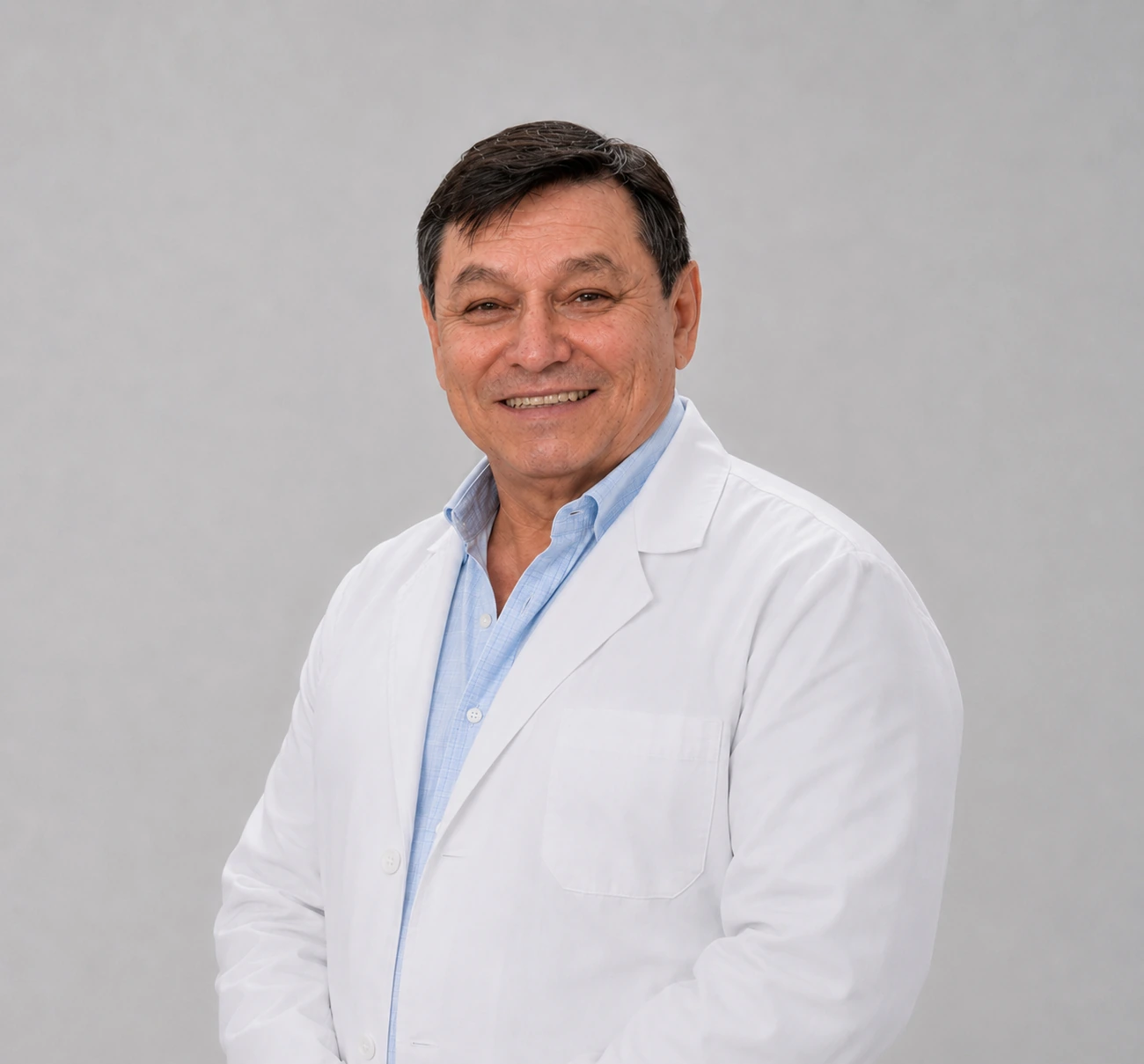 Dr. Edgar Achá Vargas, cirujano plástico en Santa Cruz de la Sierra